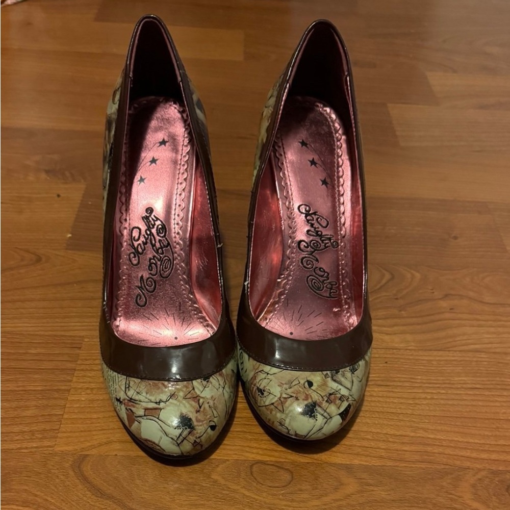 Naughty Monkey Women's Headliner Pump